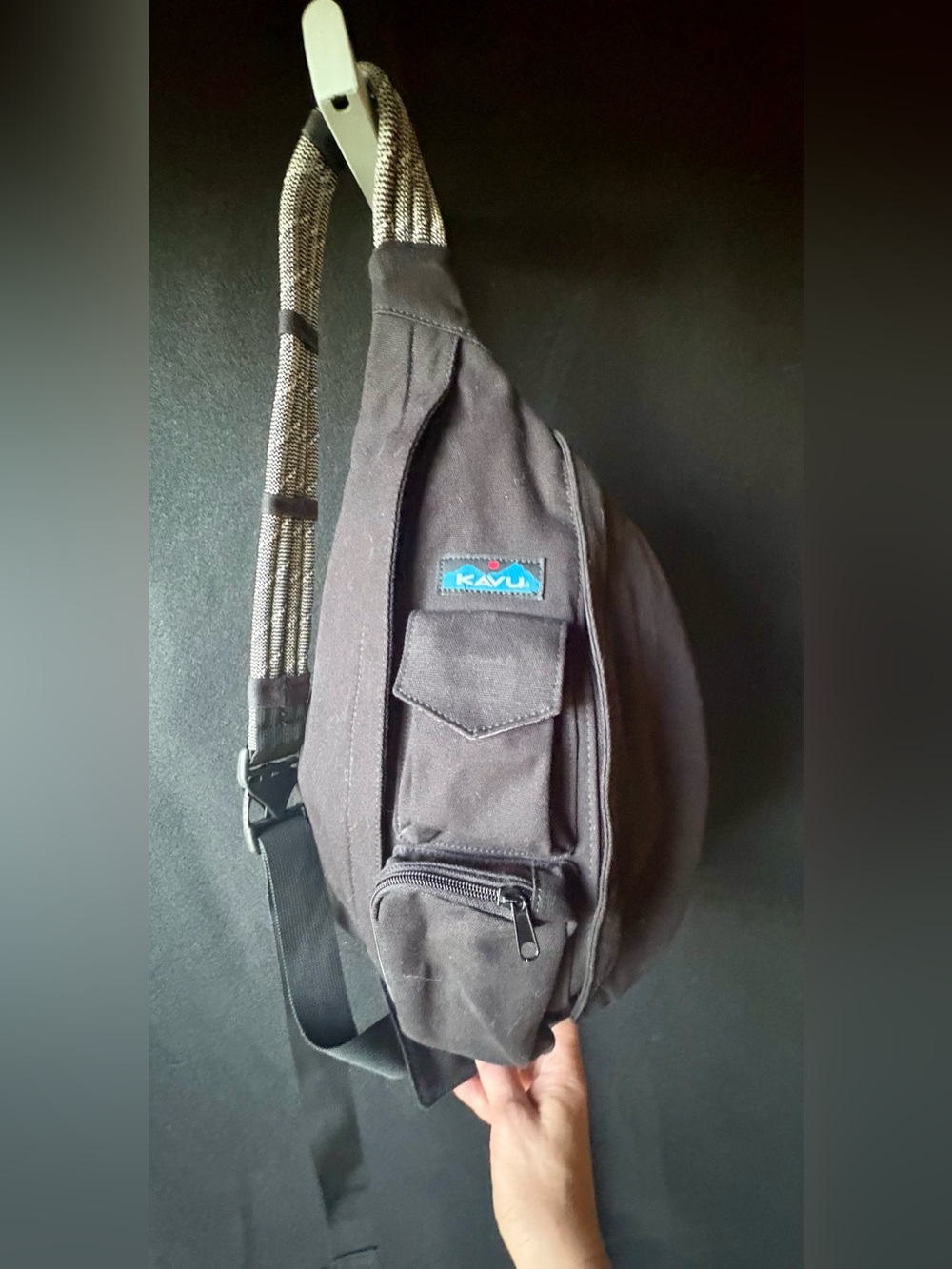 Kavu Black Rope-Strap Sling Bag unisex NWOT
